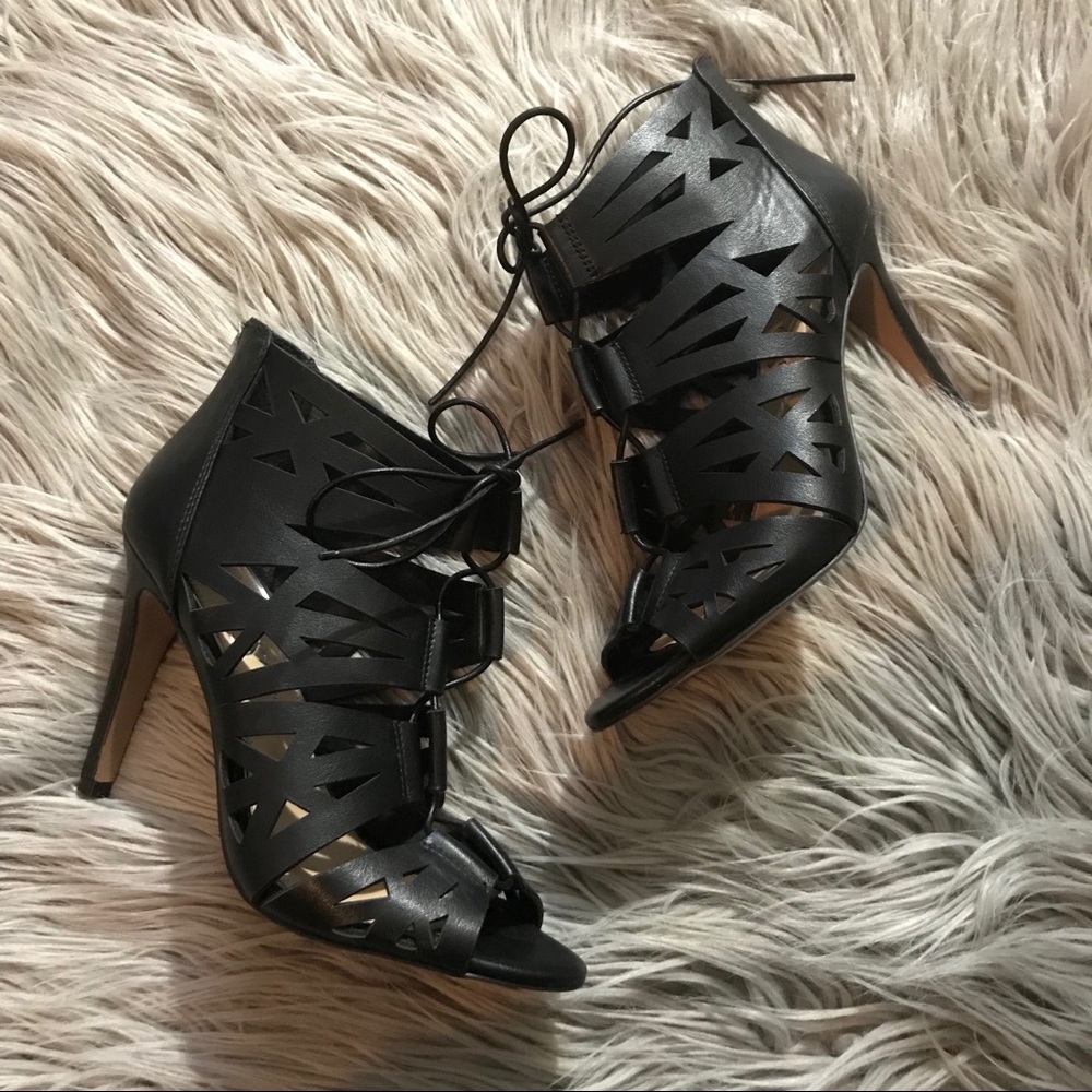 Black Jessica Simpson heels